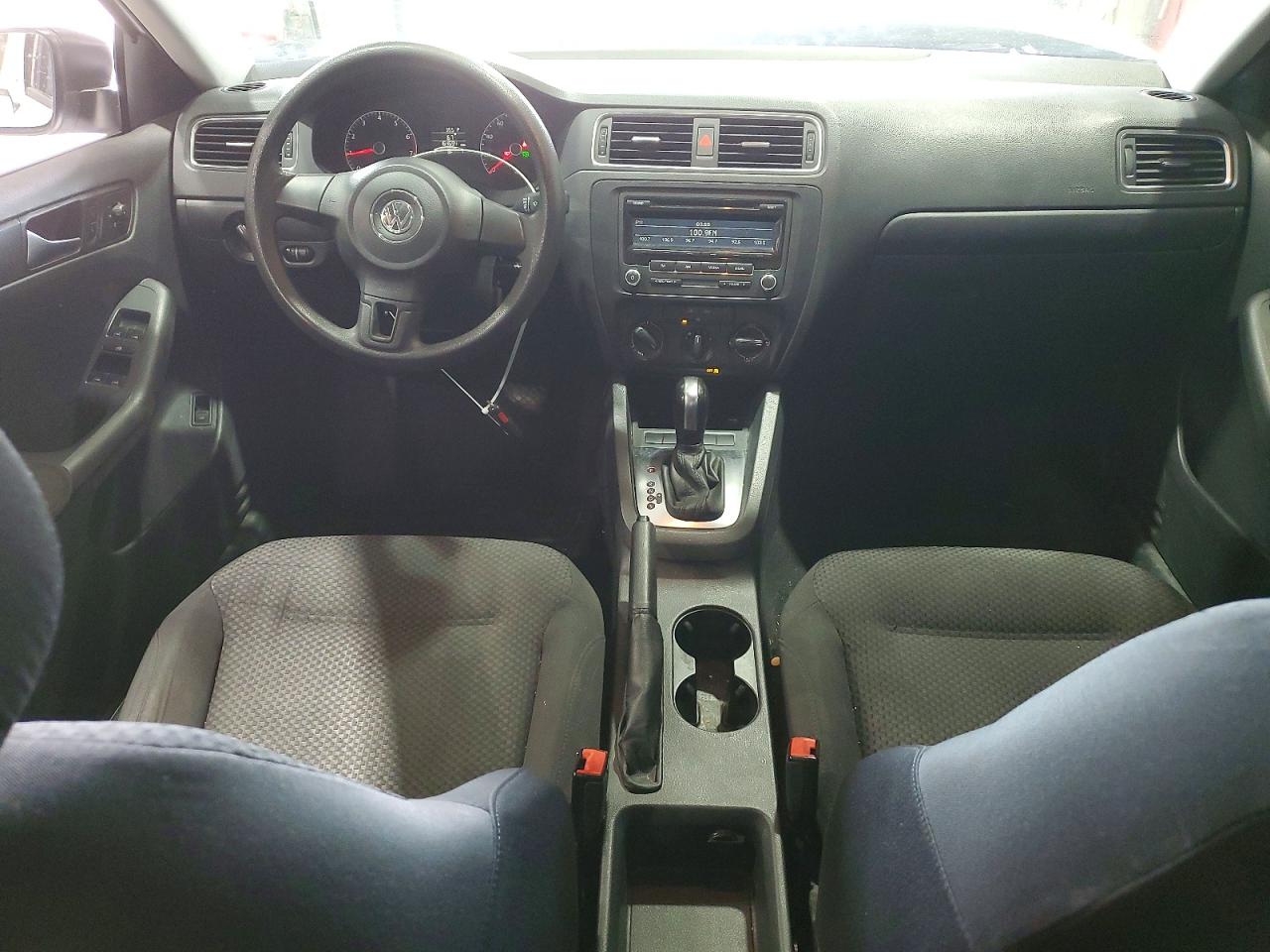 2012 VOLKSWAGEN JETTA