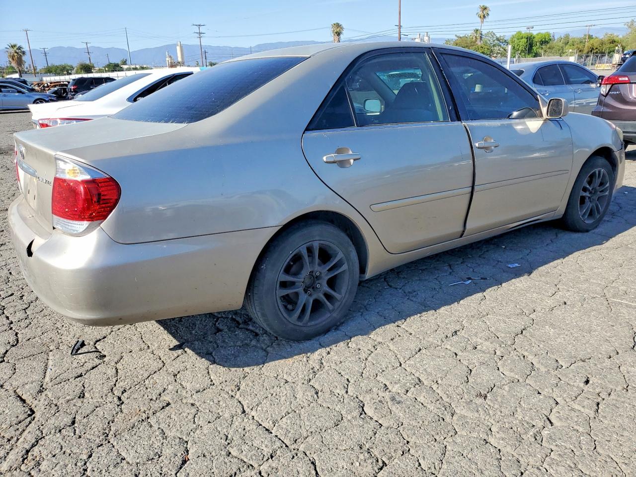 2005 TOYOTA CAMRY