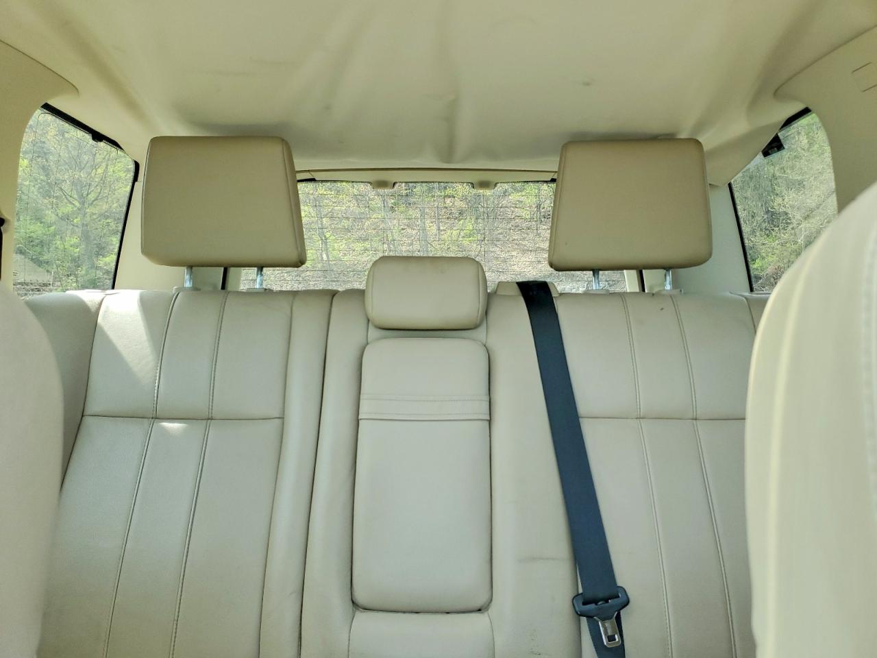 2011 LAND ROVER LR2