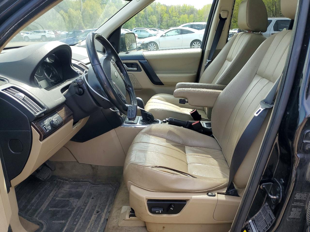 2011 LAND ROVER LR2