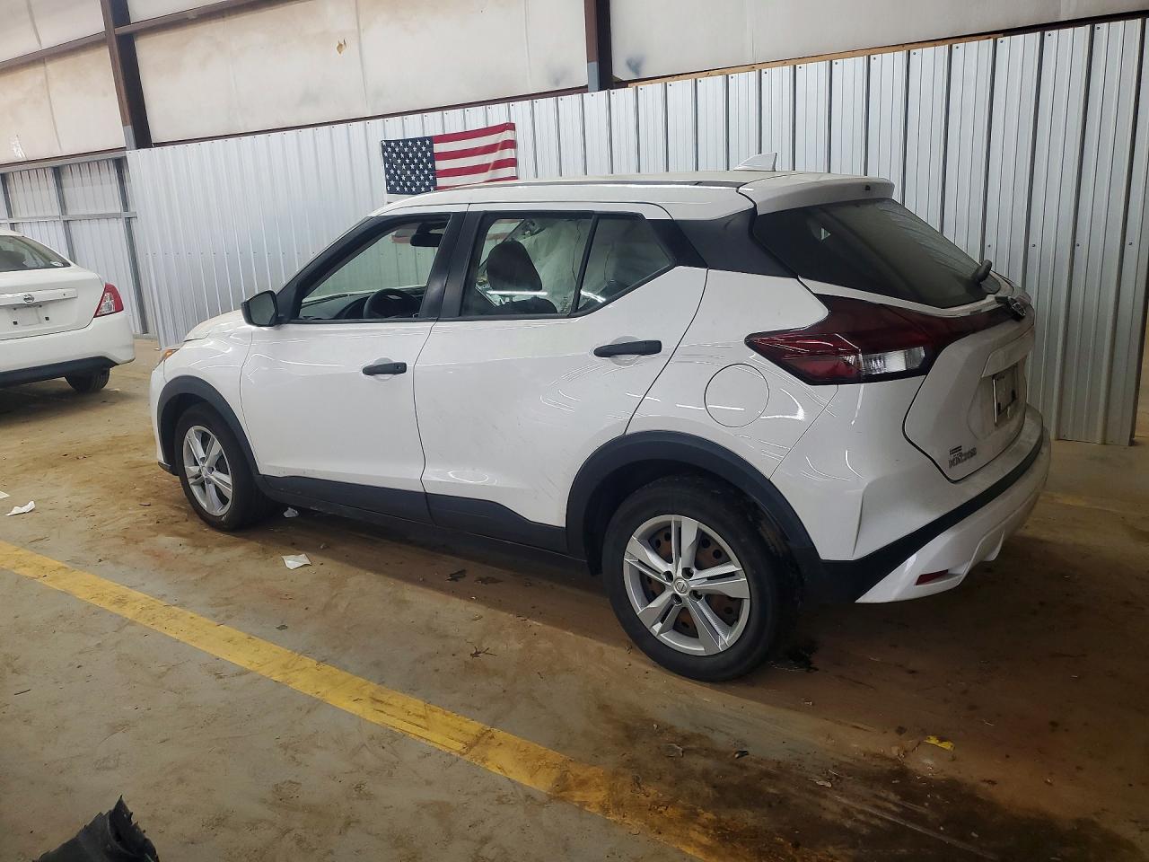 2021 NISSAN KICKS