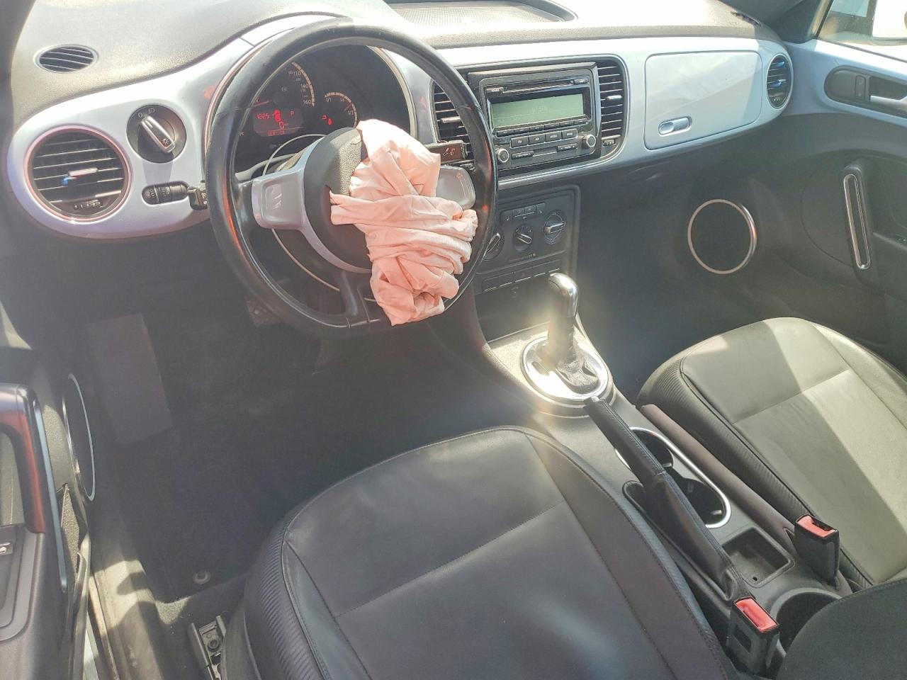 2013 VOLKSWAGEN BEETLE