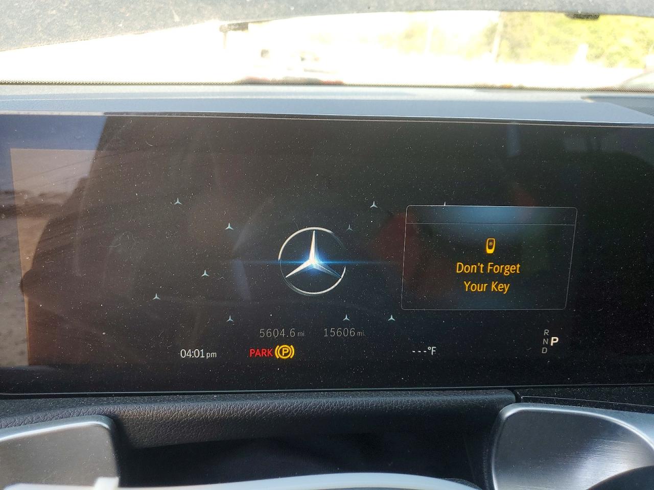 2024 MERCEDES-BENZ EQB 300 4M