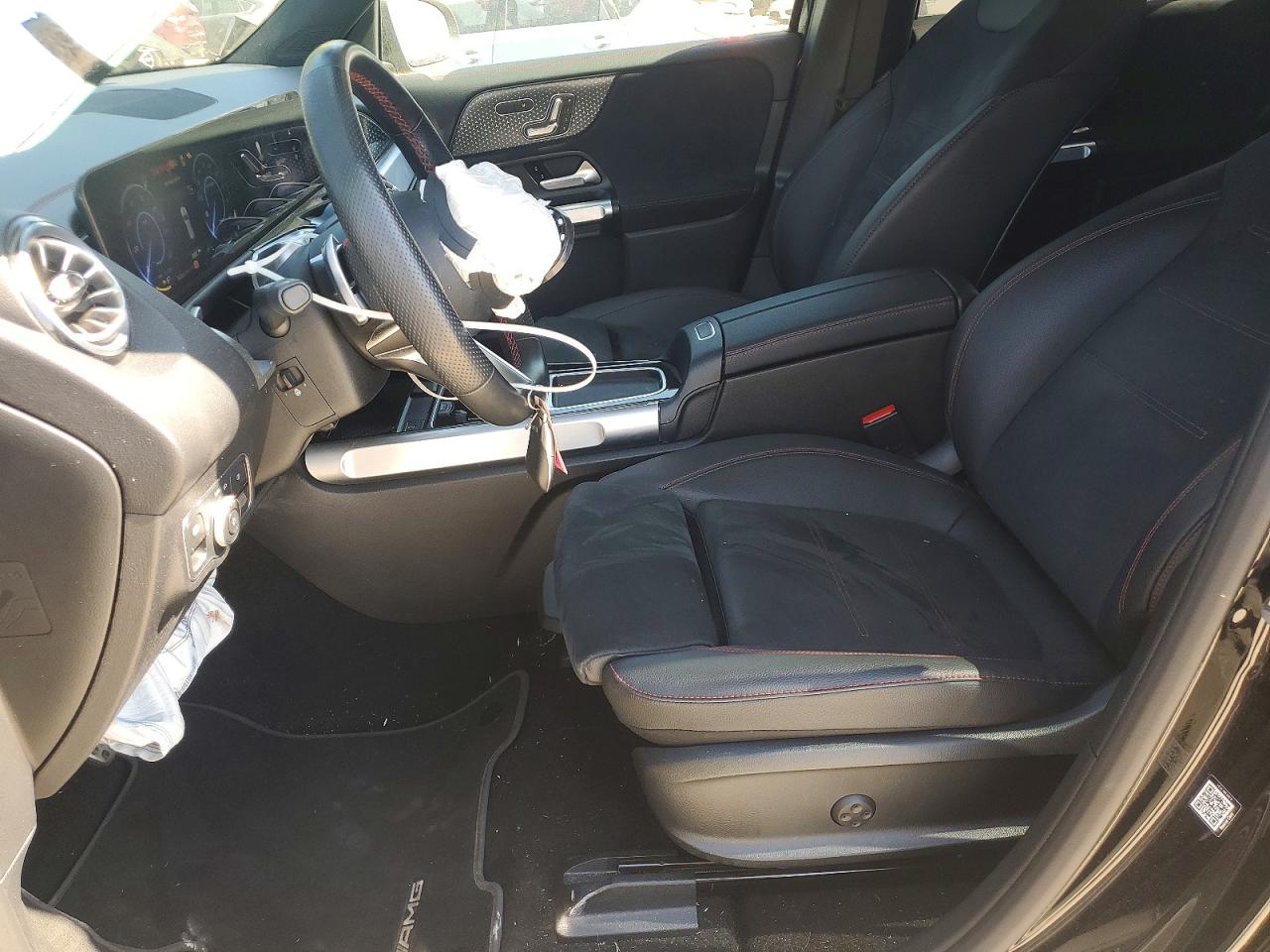 2024 MERCEDES-BENZ EQB 300 4M