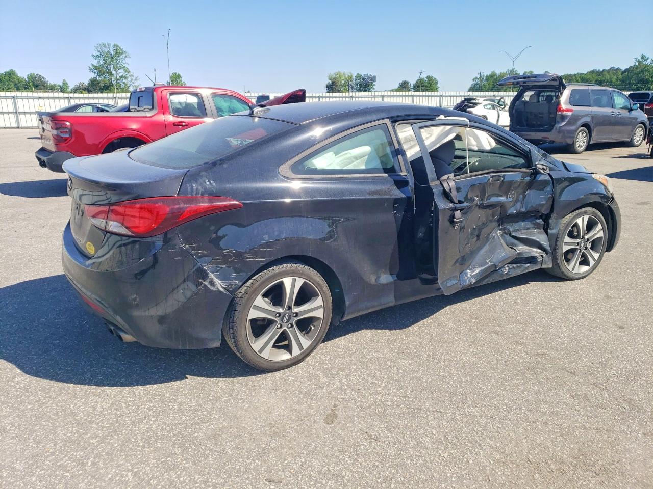 2014 HYUNDAI ELANTRA