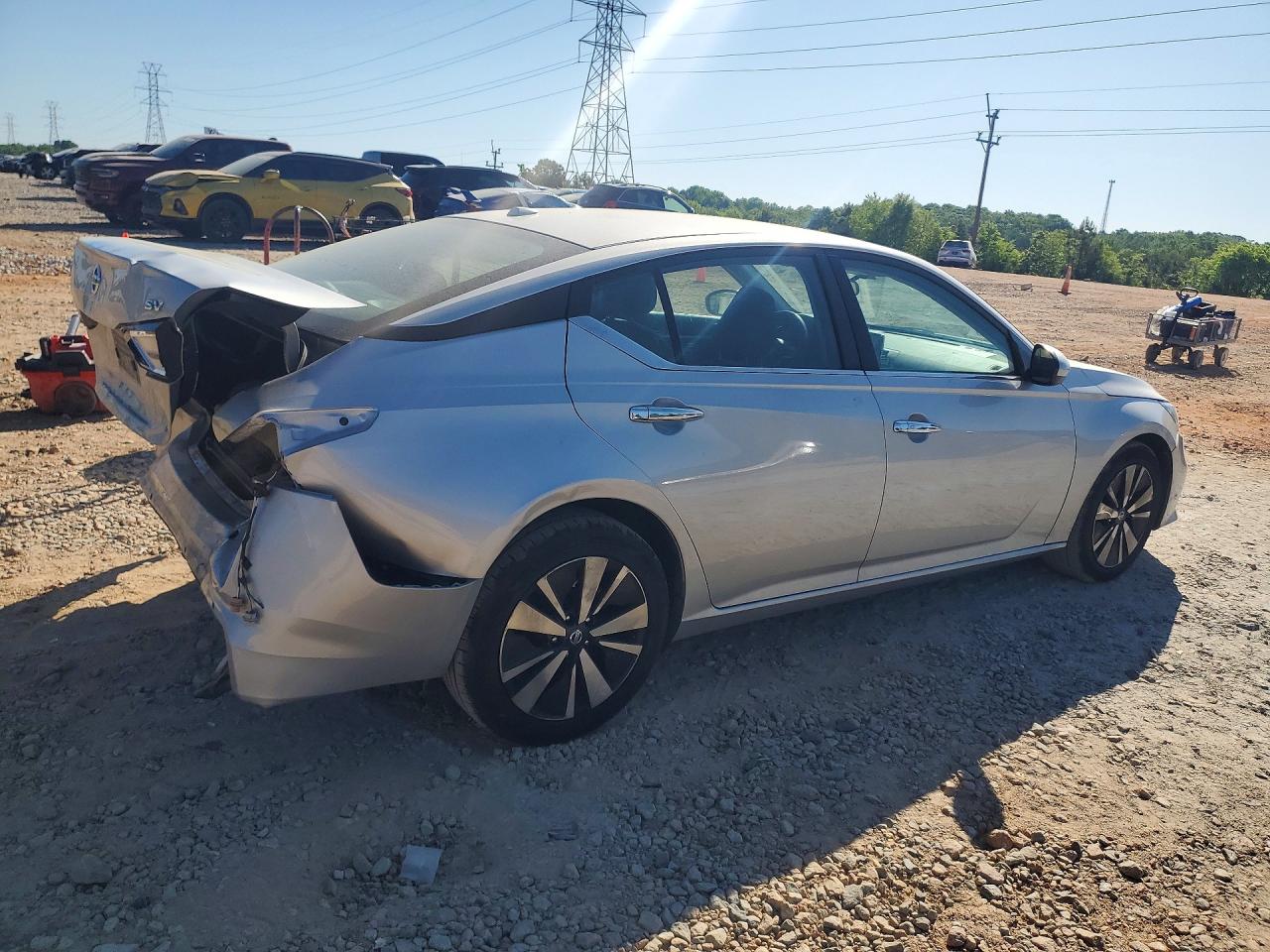 2022 NISSAN ALTIMA