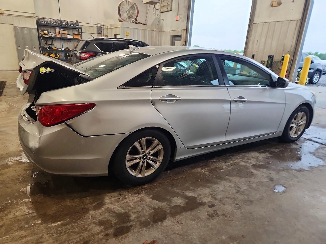 2013 HYUNDAI SONATA