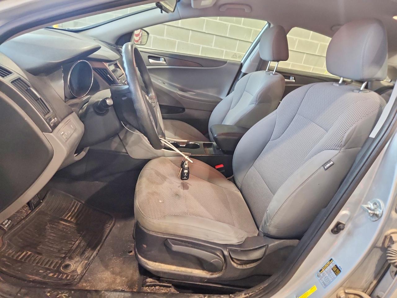 2013 HYUNDAI SONATA