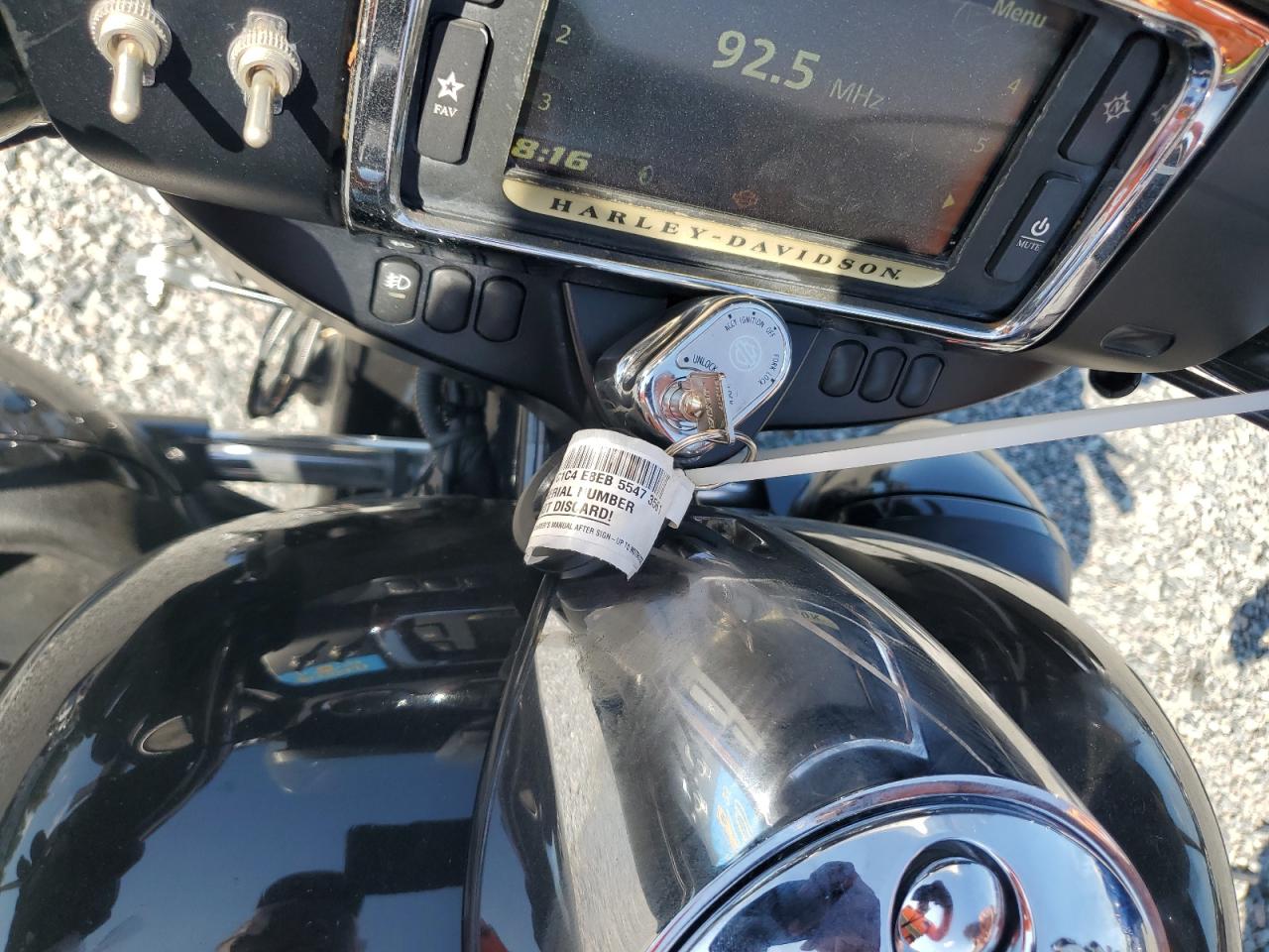 2015 HARLEY-DAVIDSON FL