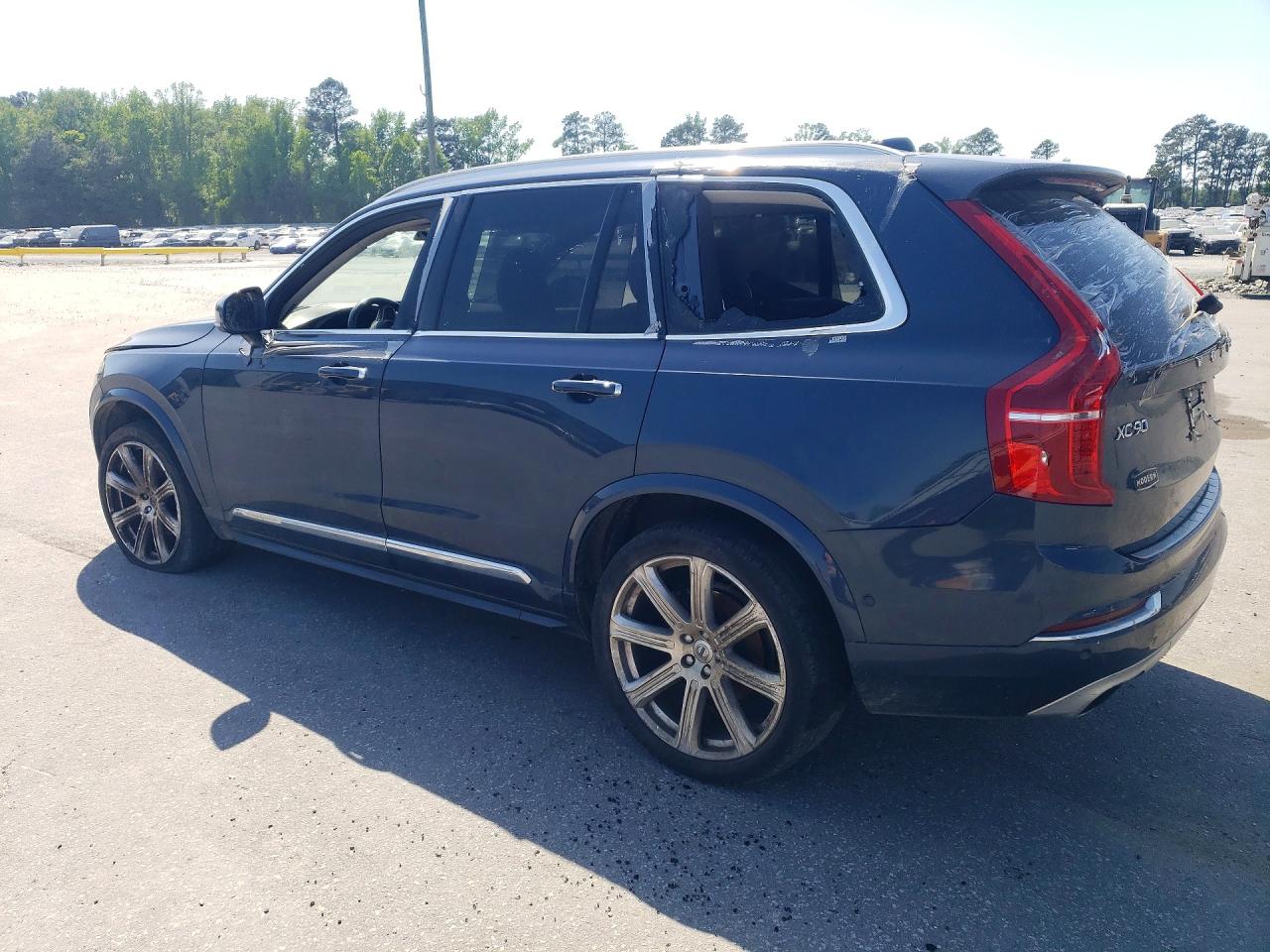 2019 VOLVO XC90