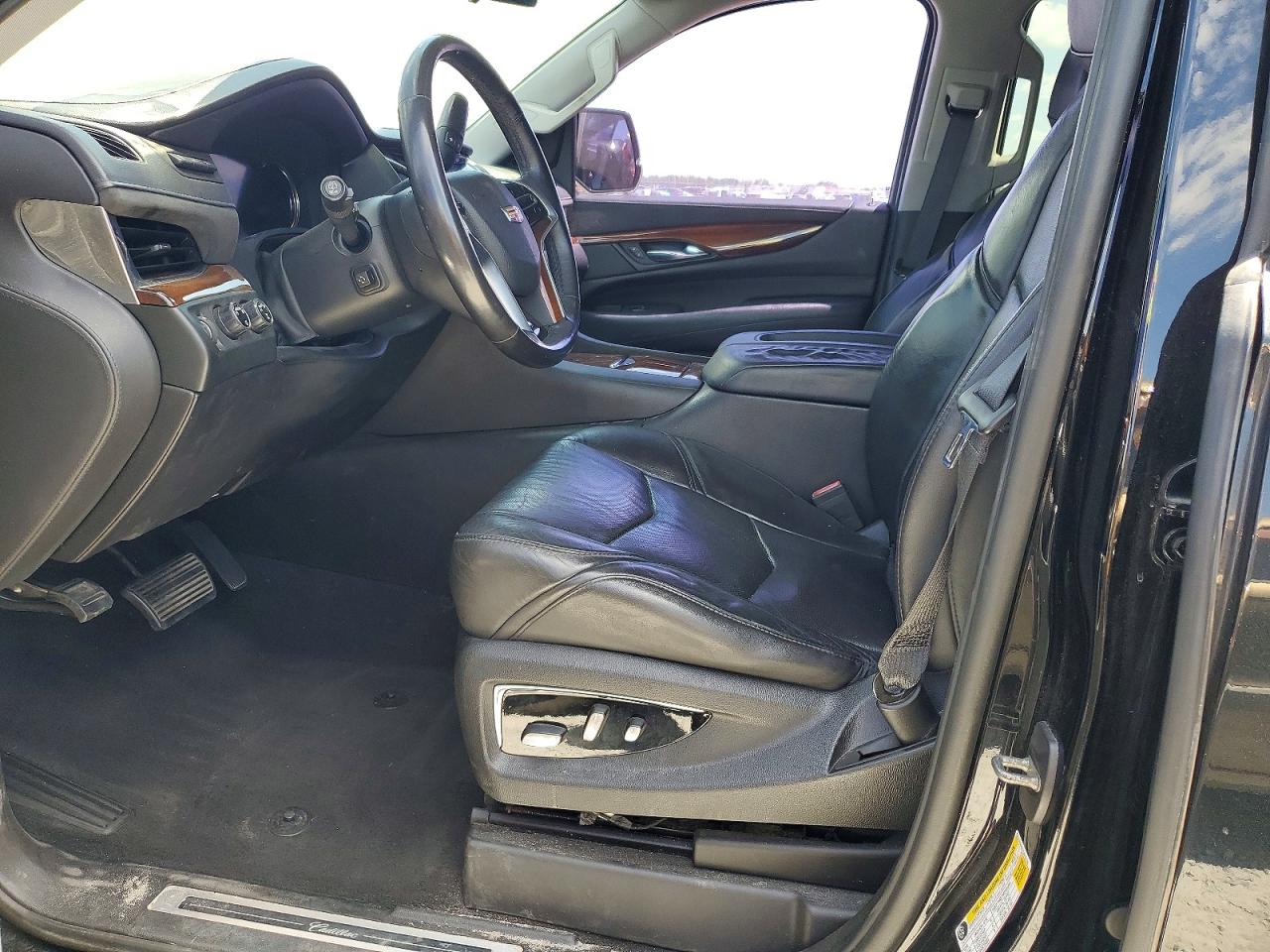2018 CADILLAC ESCALADE