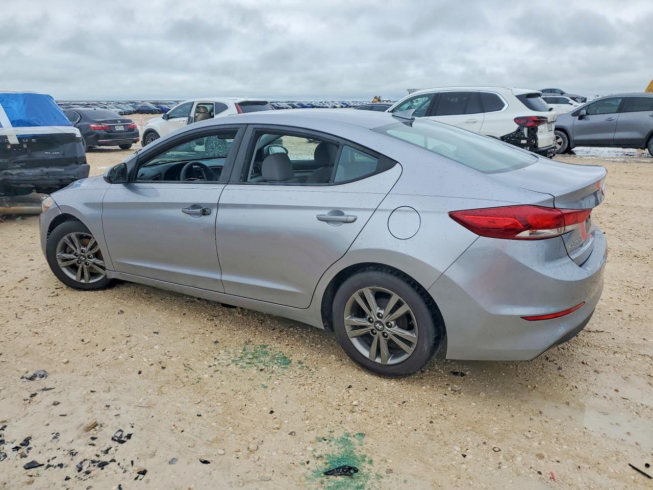 2017 HYUNDAI ELANTRA