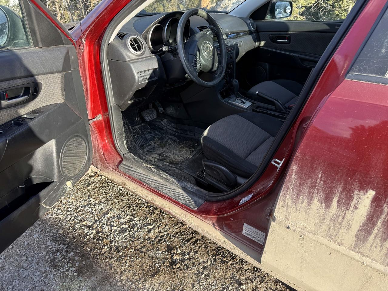 2006 MAZDA 3