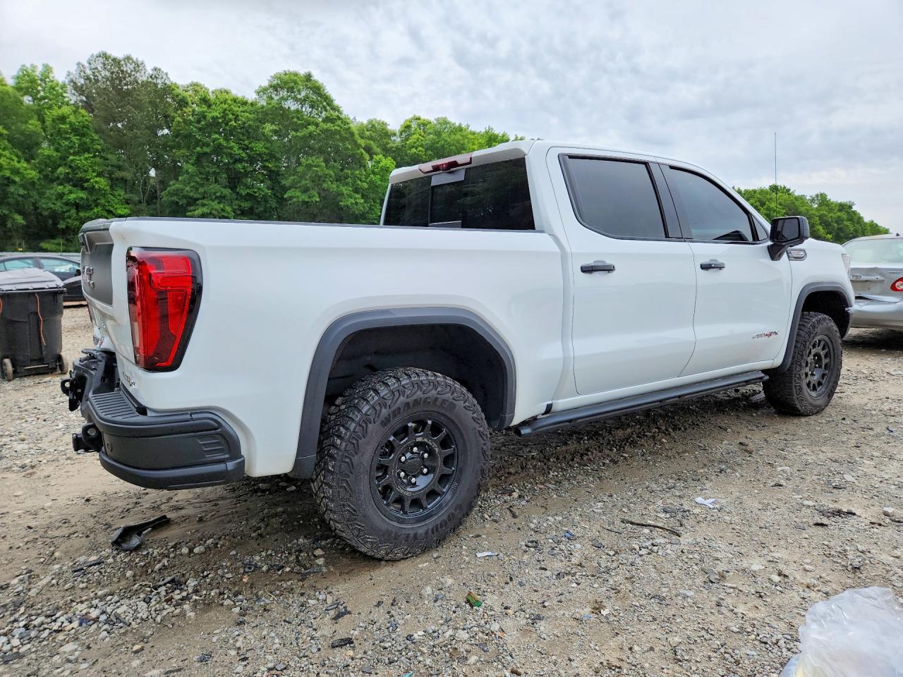 2023 GMC SIERRA