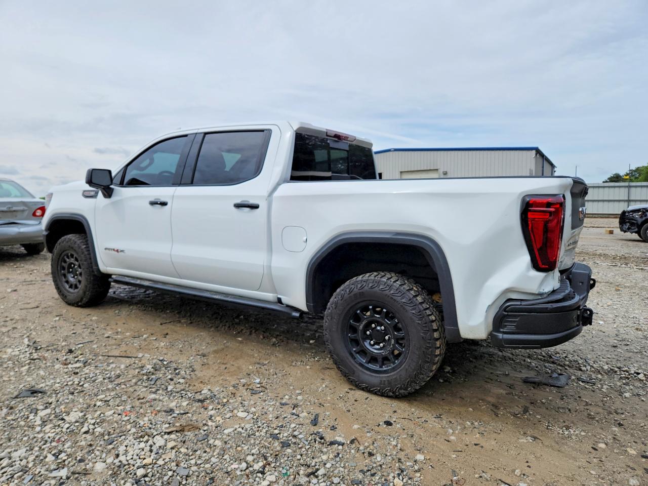 2023 GMC SIERRA