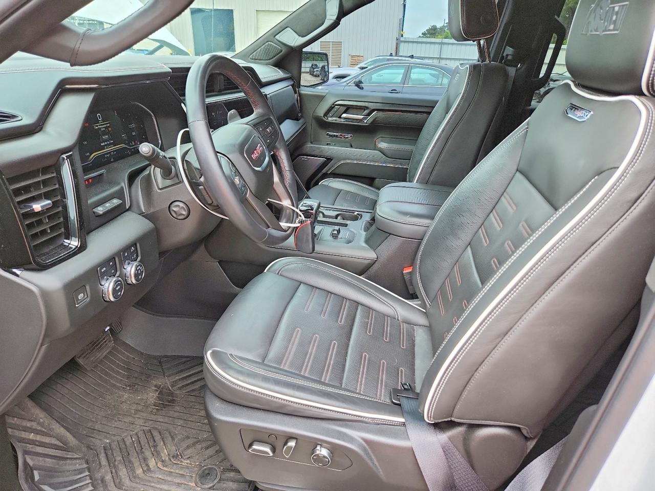 2023 GMC SIERRA