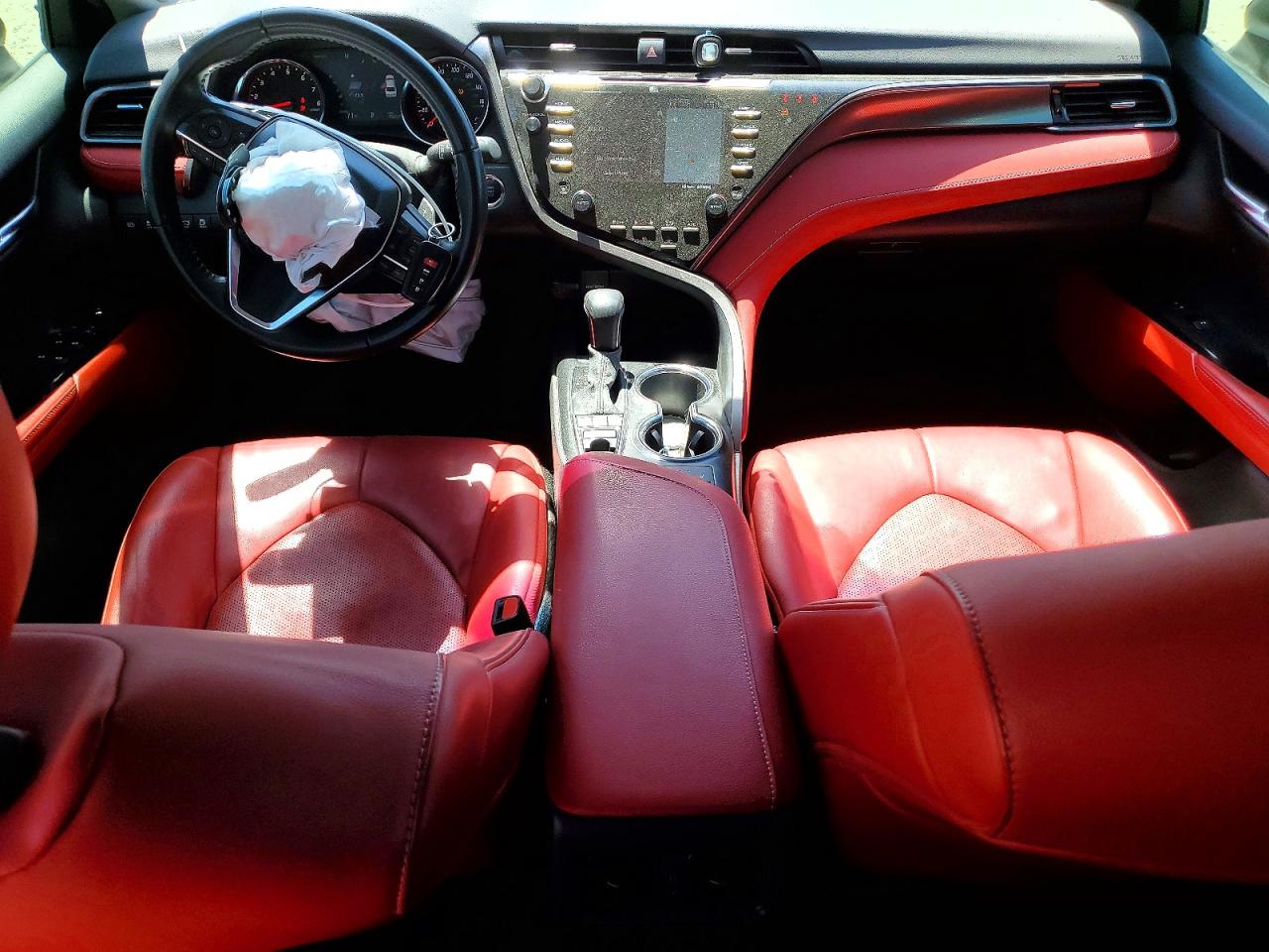 2020 TOYOTA CAMRY