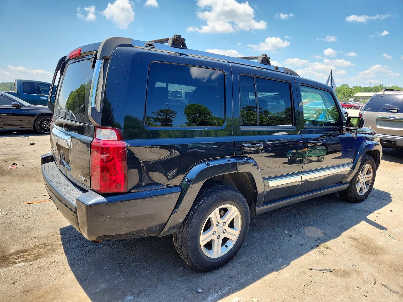 2010 JEEP COMMANDER