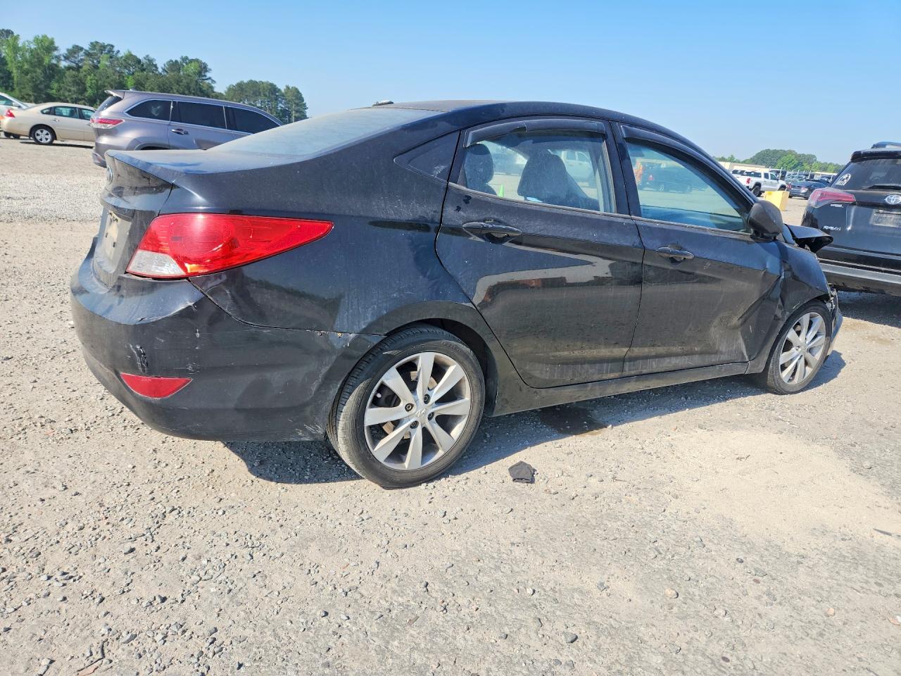 2012 HYUNDAI ACCENT