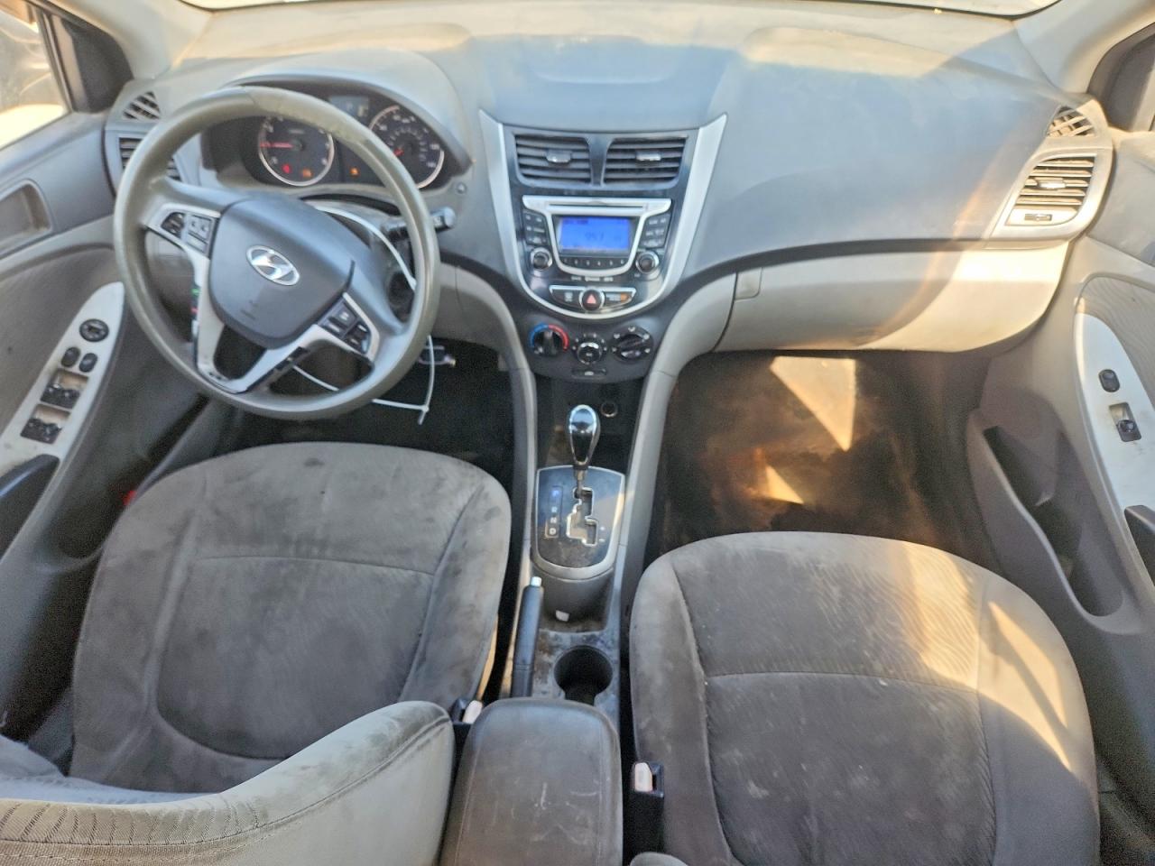 2012 HYUNDAI ACCENT