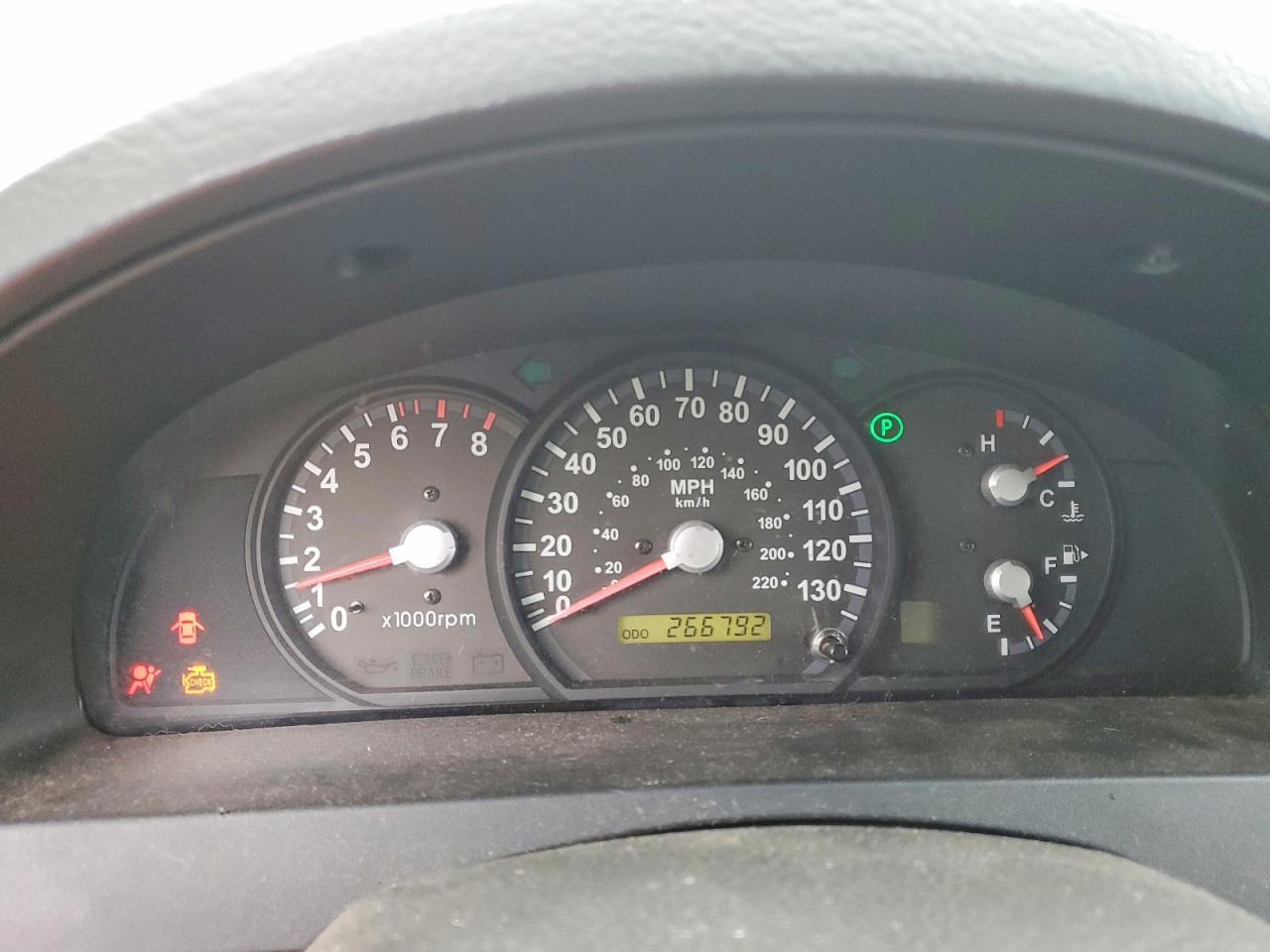 2005 KIA SORENTO