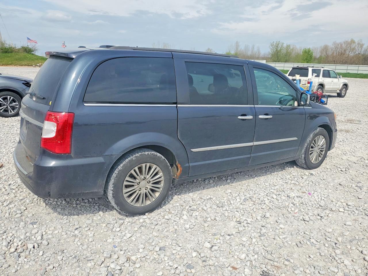 2014 CHRYSLER MINIVAN
