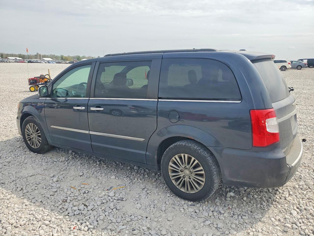 2014 CHRYSLER MINIVAN