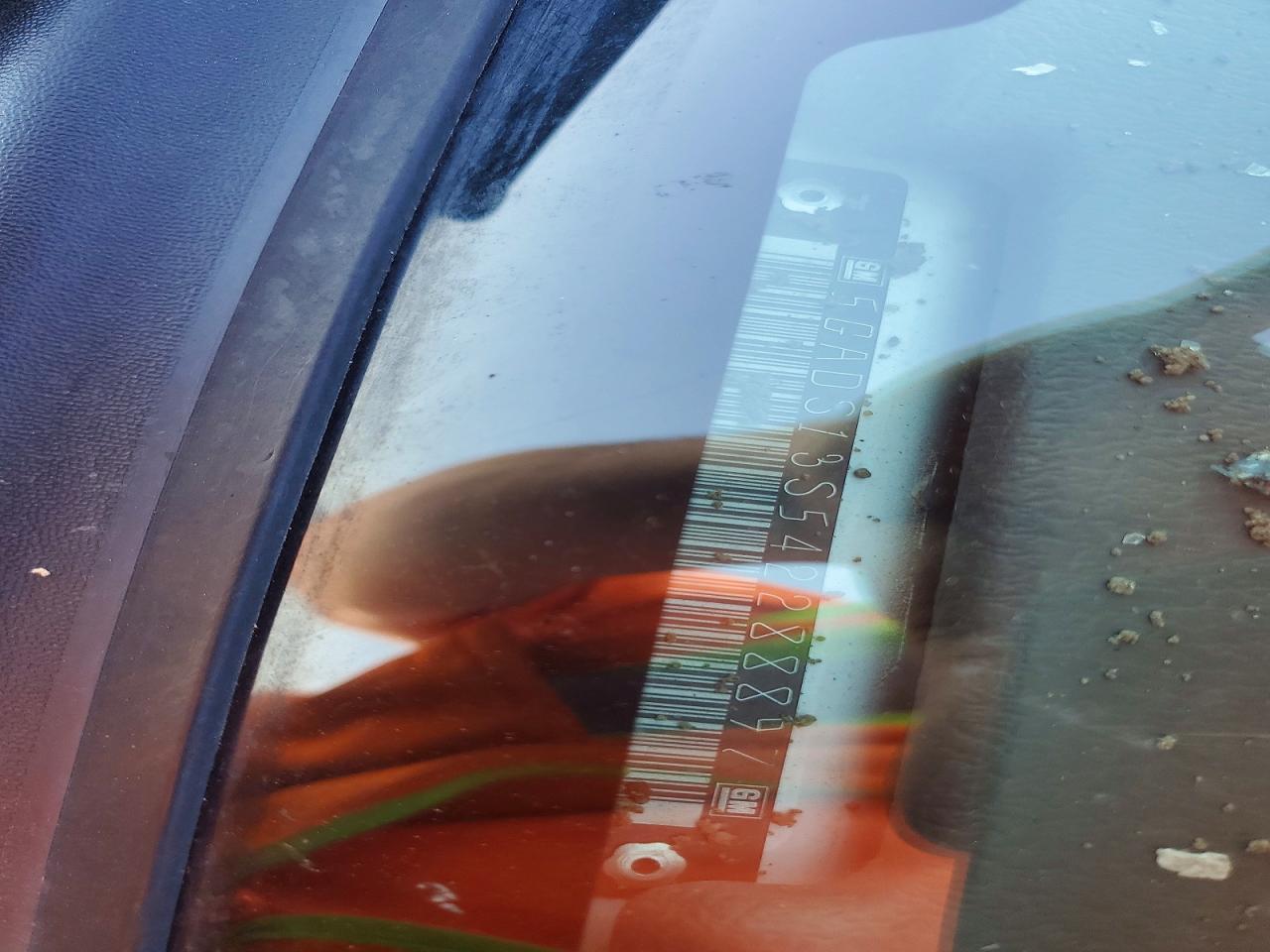 2004 BUICK RAINIER