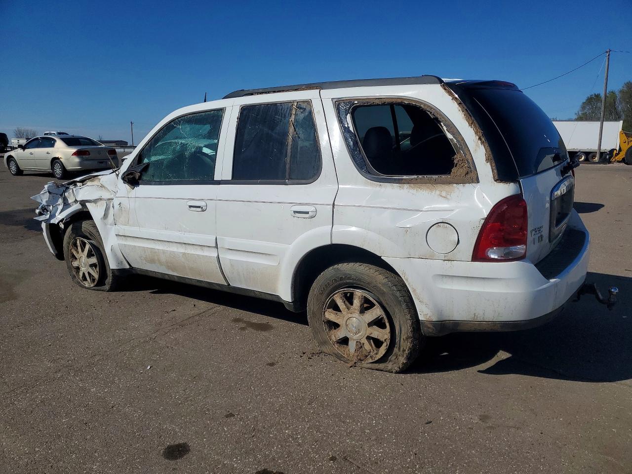 2004 BUICK RAINIER