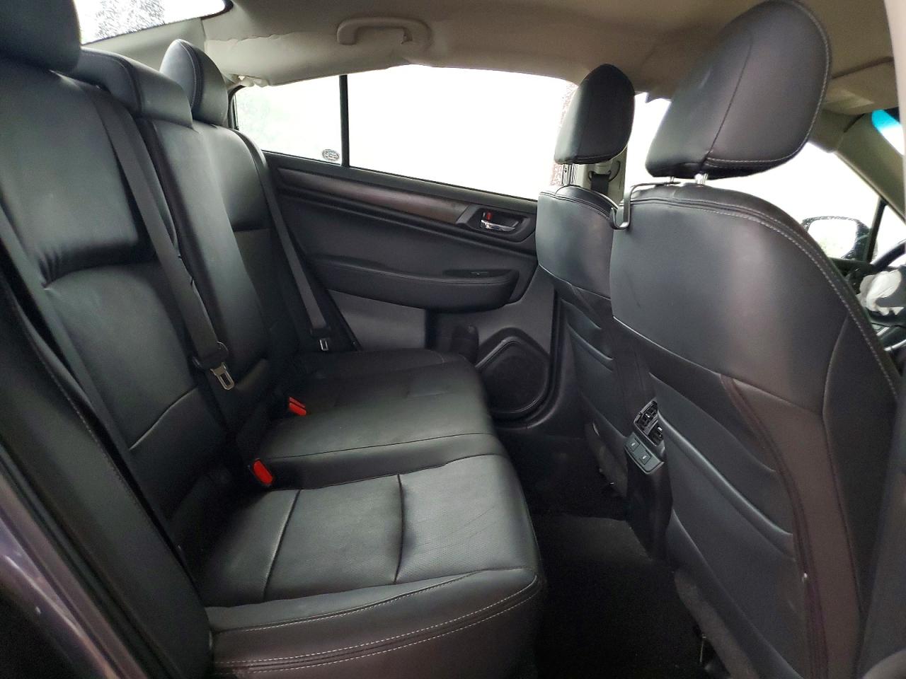 2015 SUBARU LEGACY
