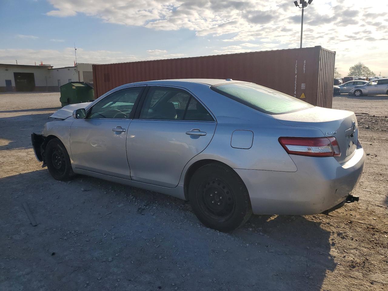 2011 TOYOTA CAMRY