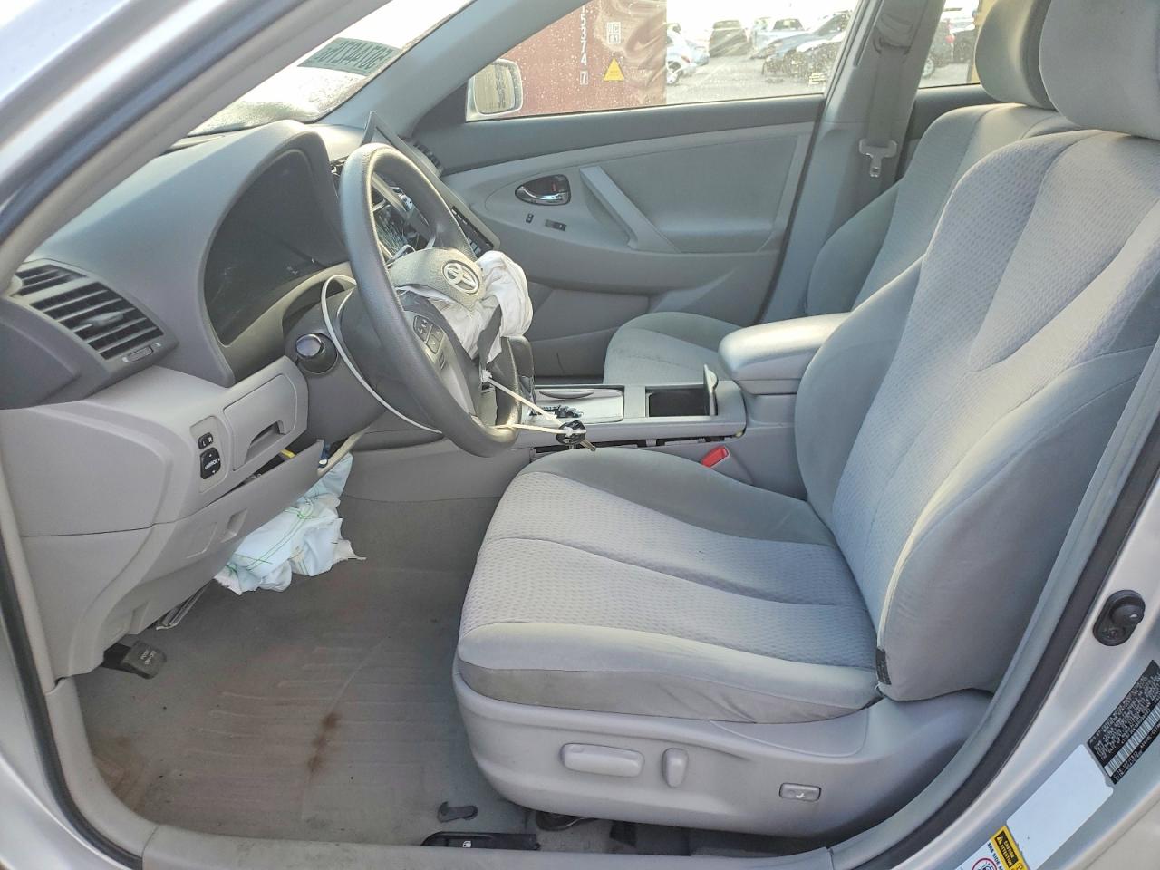2011 TOYOTA CAMRY