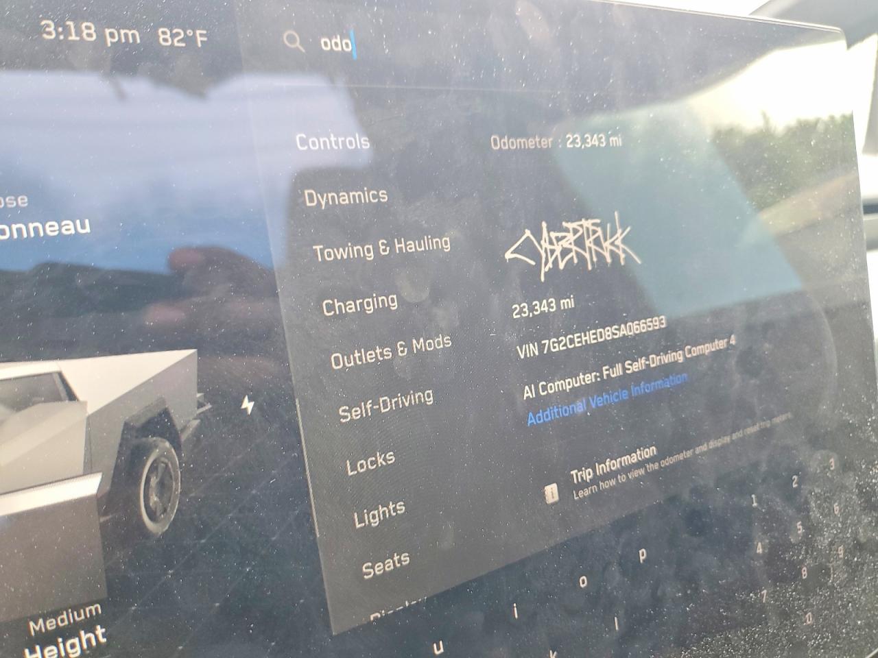 2025 TESLA CYBERTRUCK