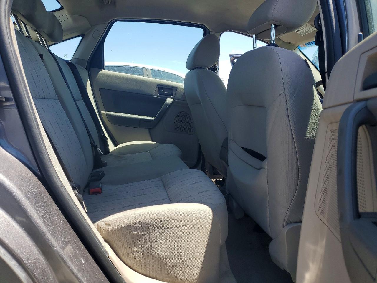 2010 FORD FOCUS