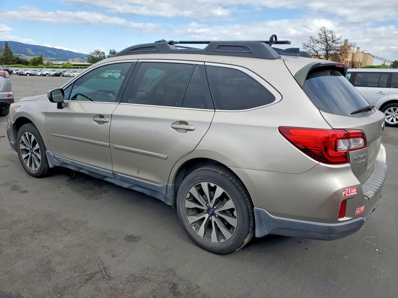 2016 SUBARU OUTBACK