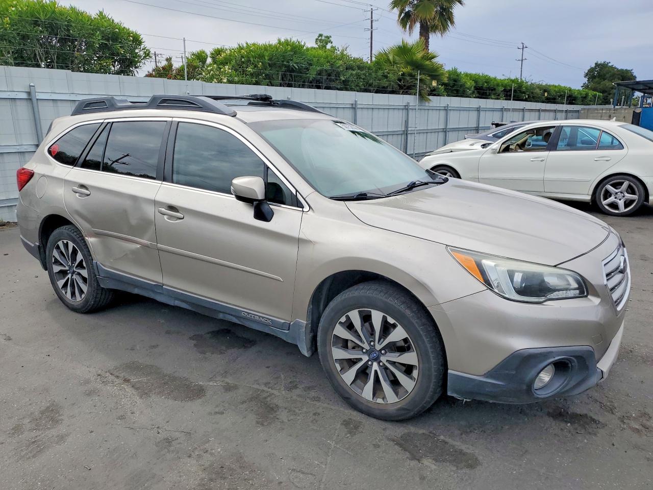 2016 SUBARU OUTBACK
