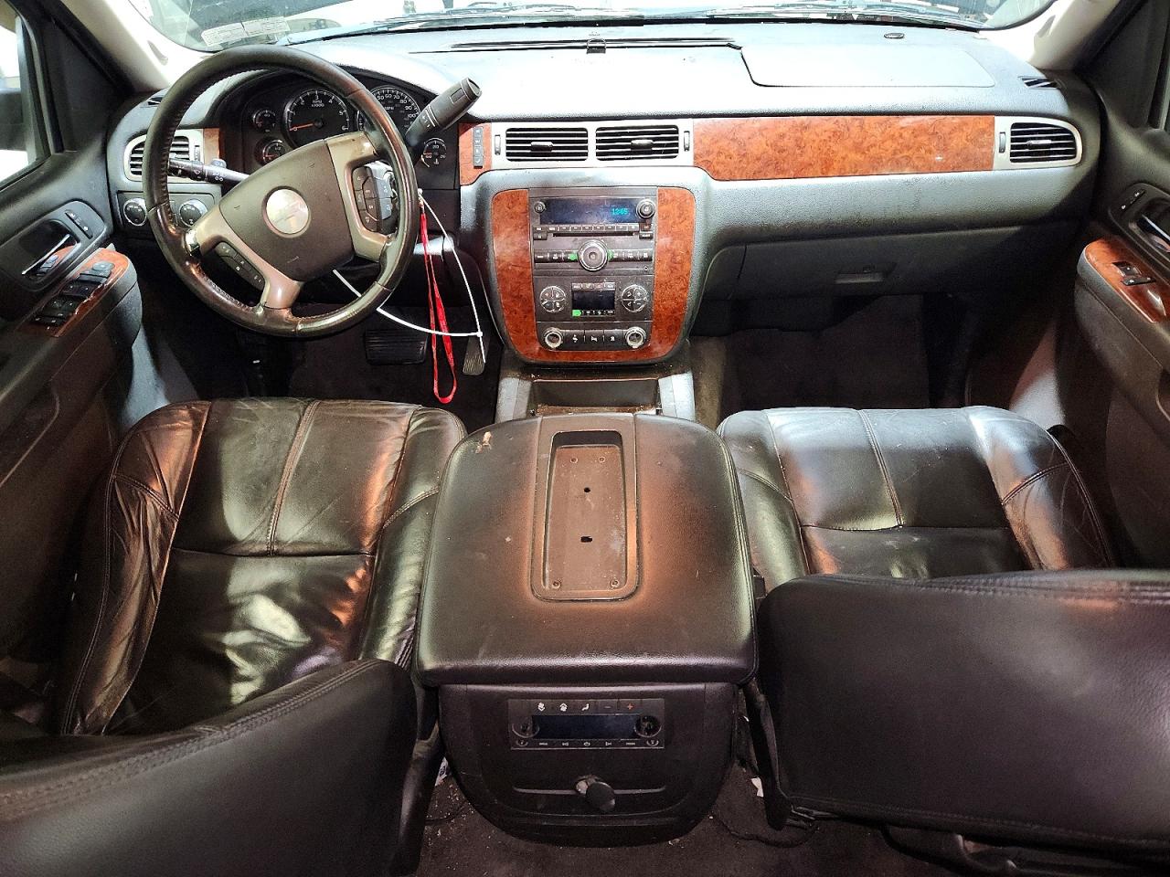2011 CHEVROLET TAHOE