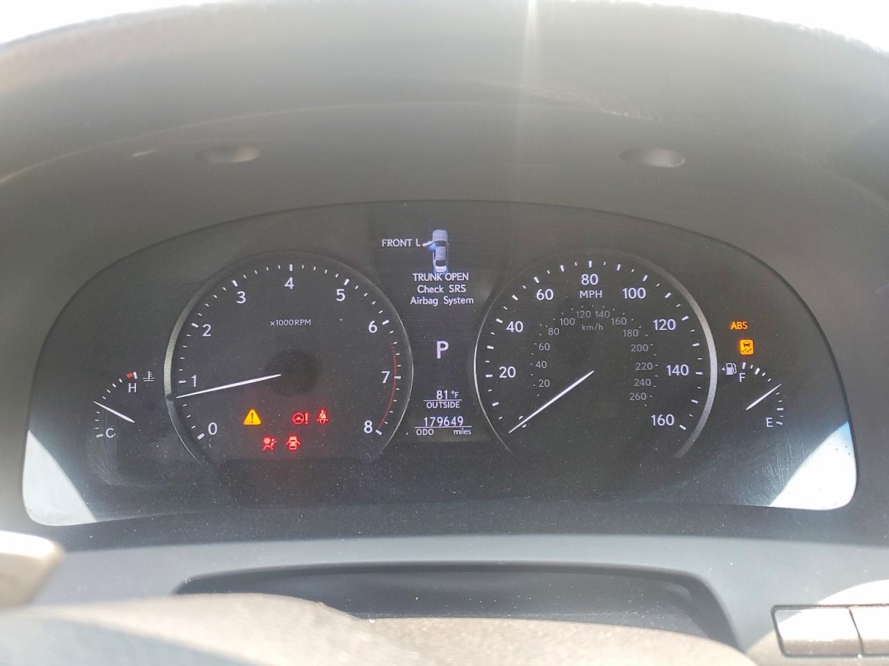 2015 LEXUS LS460