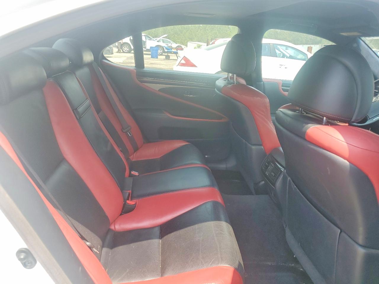2015 LEXUS LS460