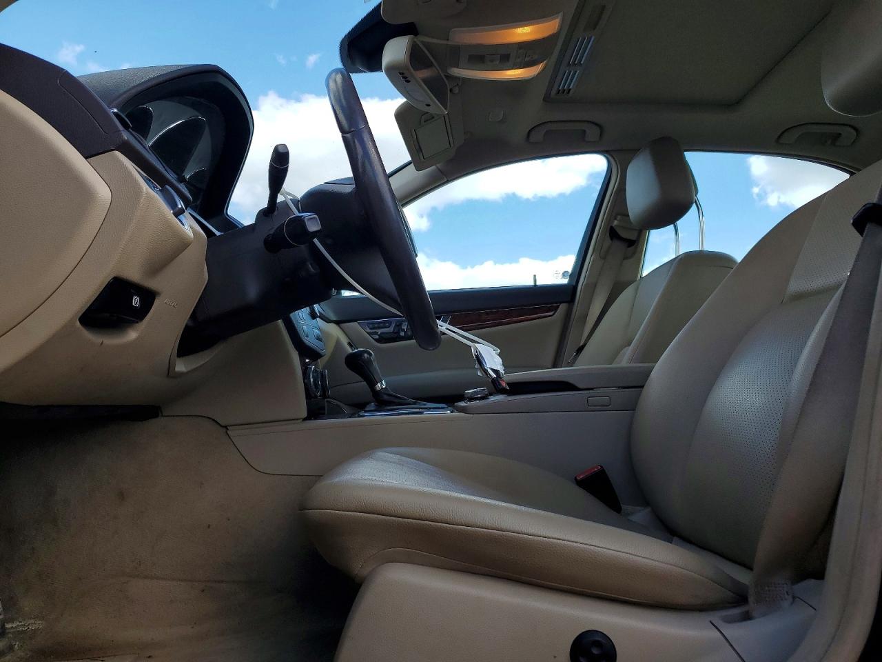 2010 MERCEDES BENZ C-CLASS
