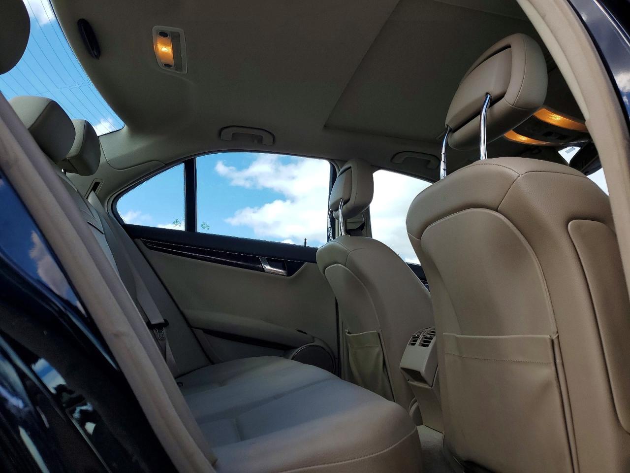 2010 MERCEDES BENZ C-CLASS