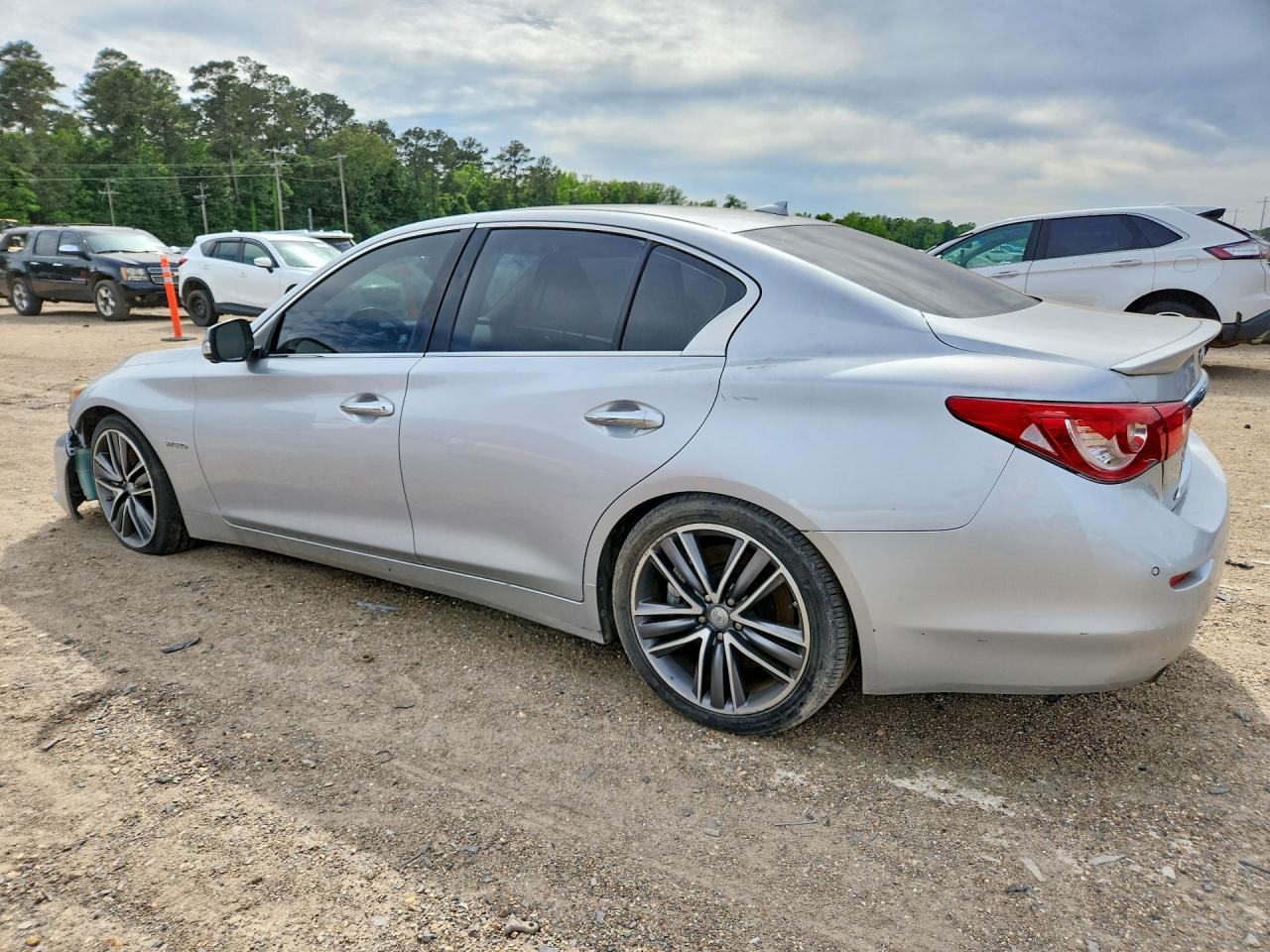 2014 INFINITI