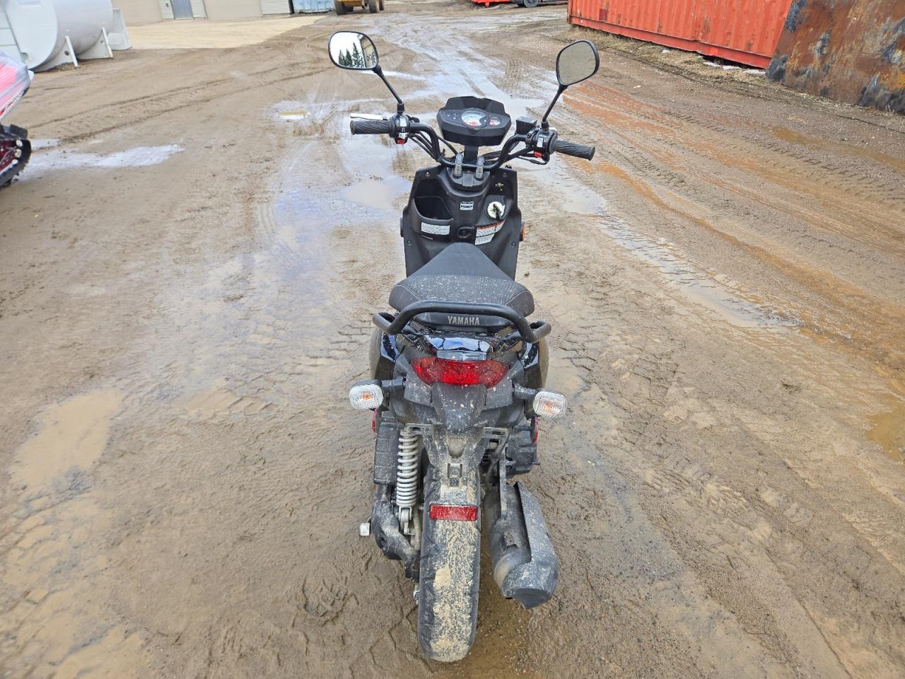 2017 YAMAHA SCOOTER