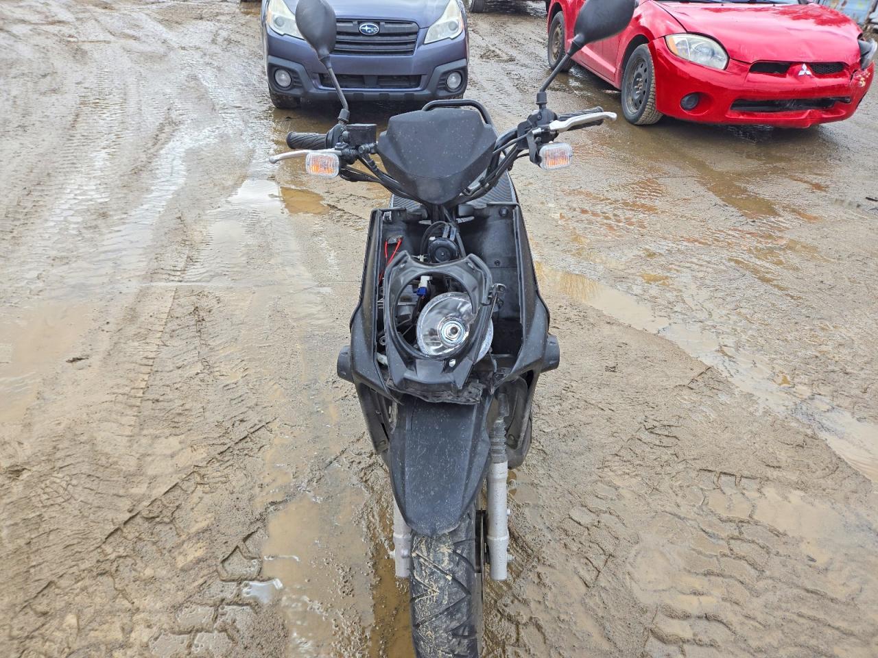 2017 YAMAHA SCOOTER