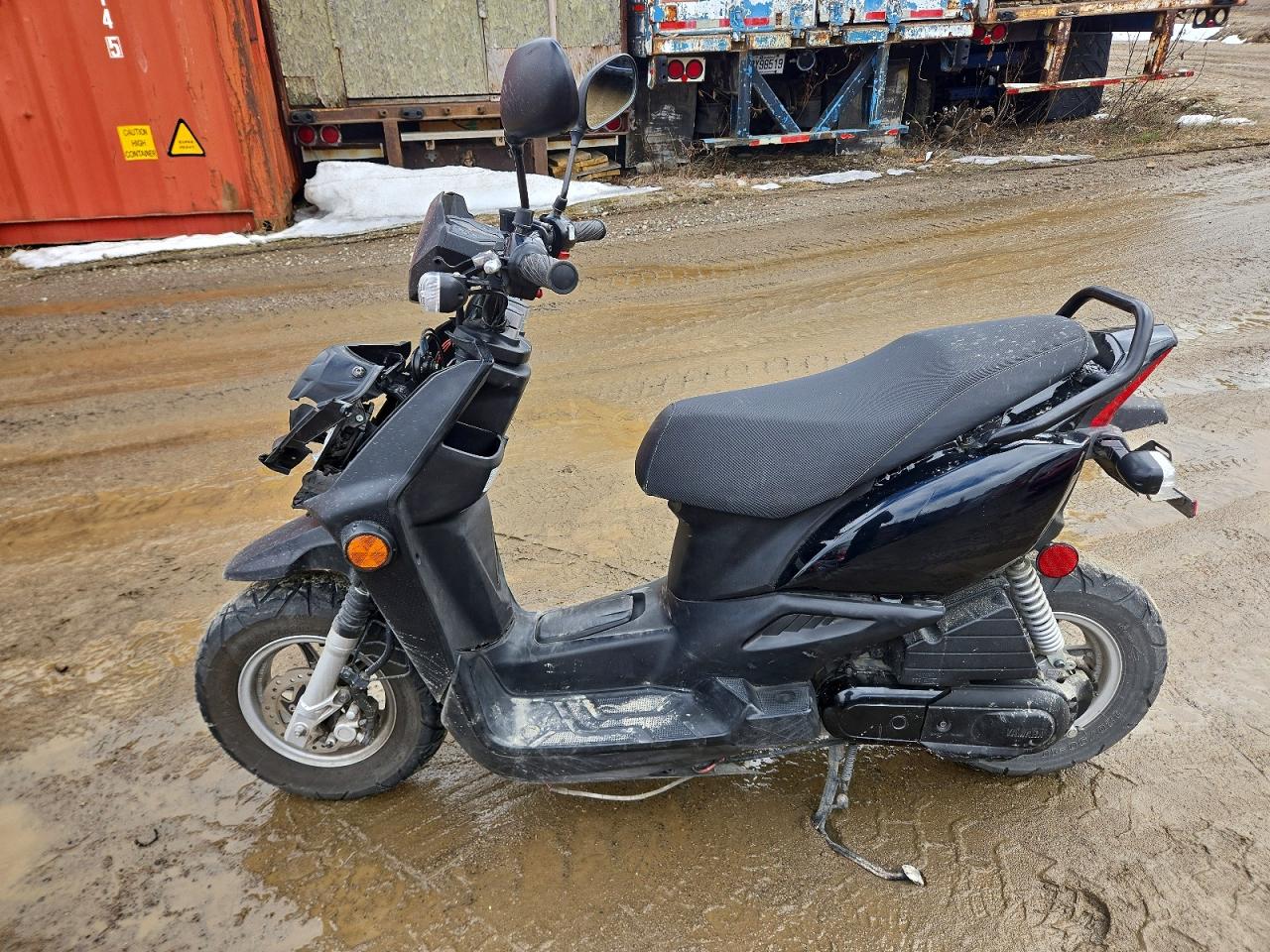 2017 YAMAHA SCOOTER