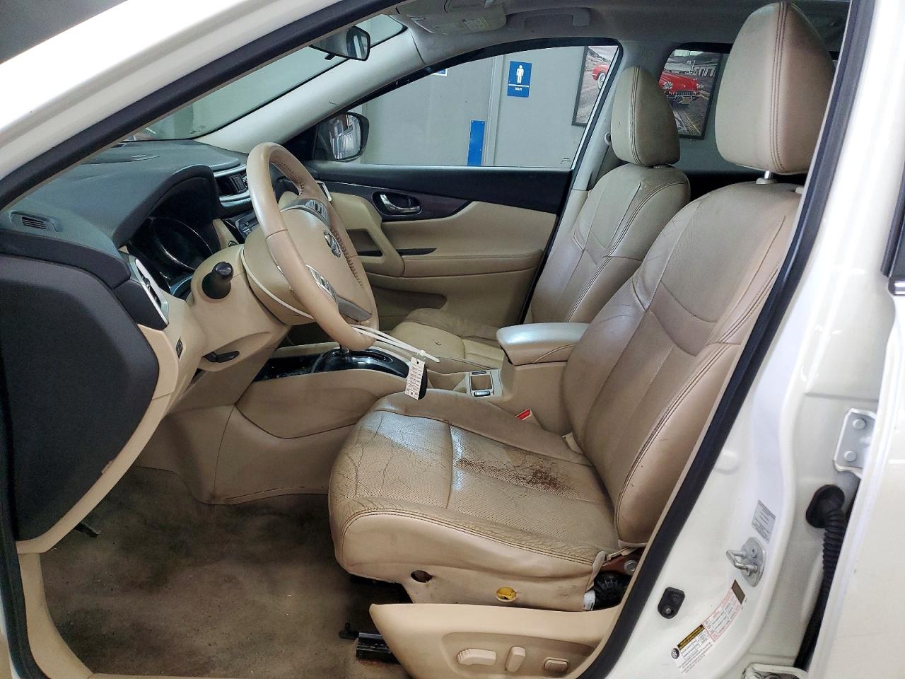 2014 NISSAN ROGUE