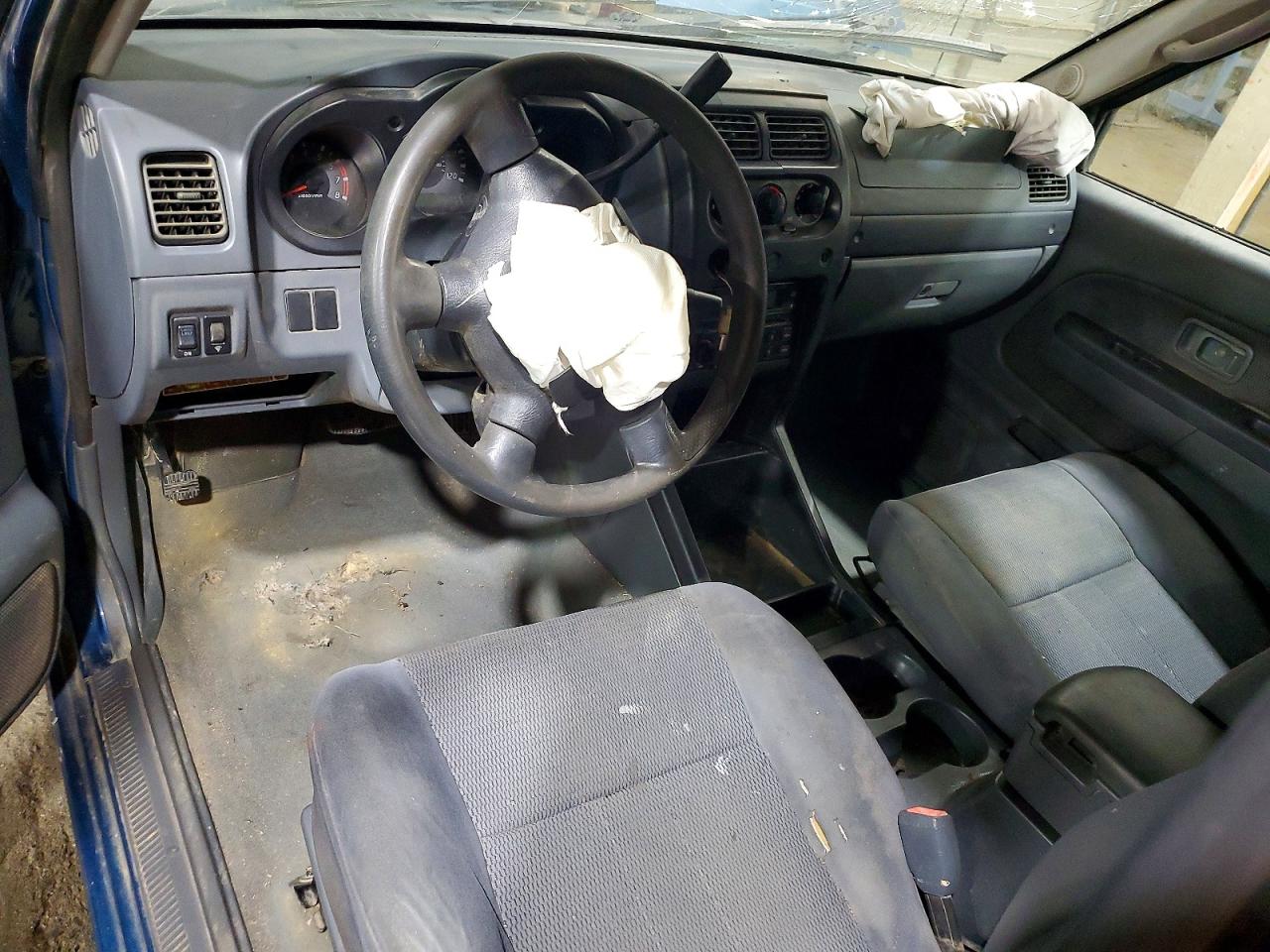 2004 NISSAN FRONTIER