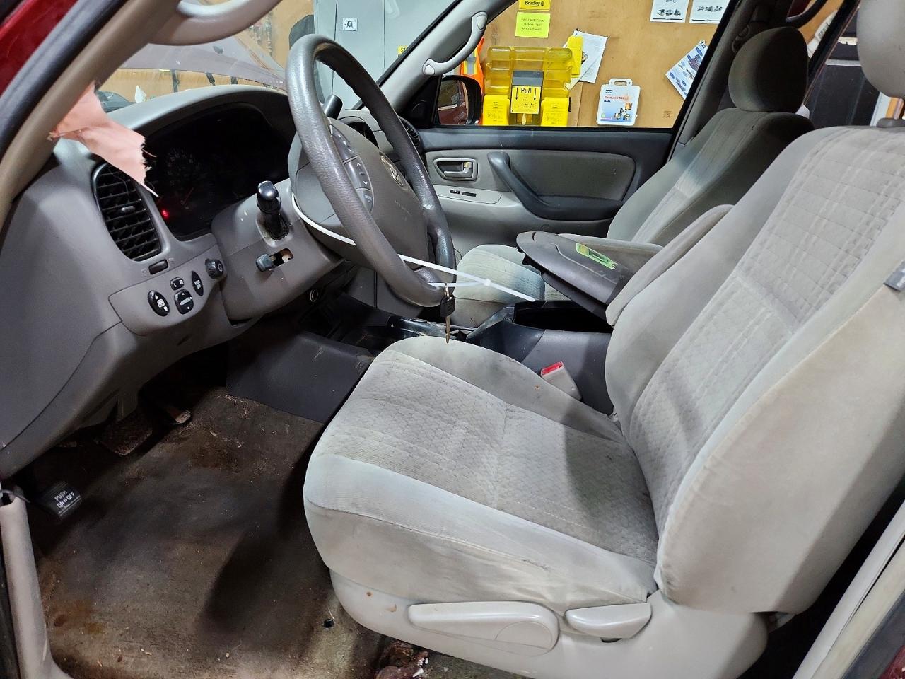 2005 TOYOTA TUNDRA