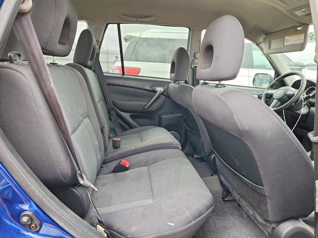 2004 TOYOTA RAV4