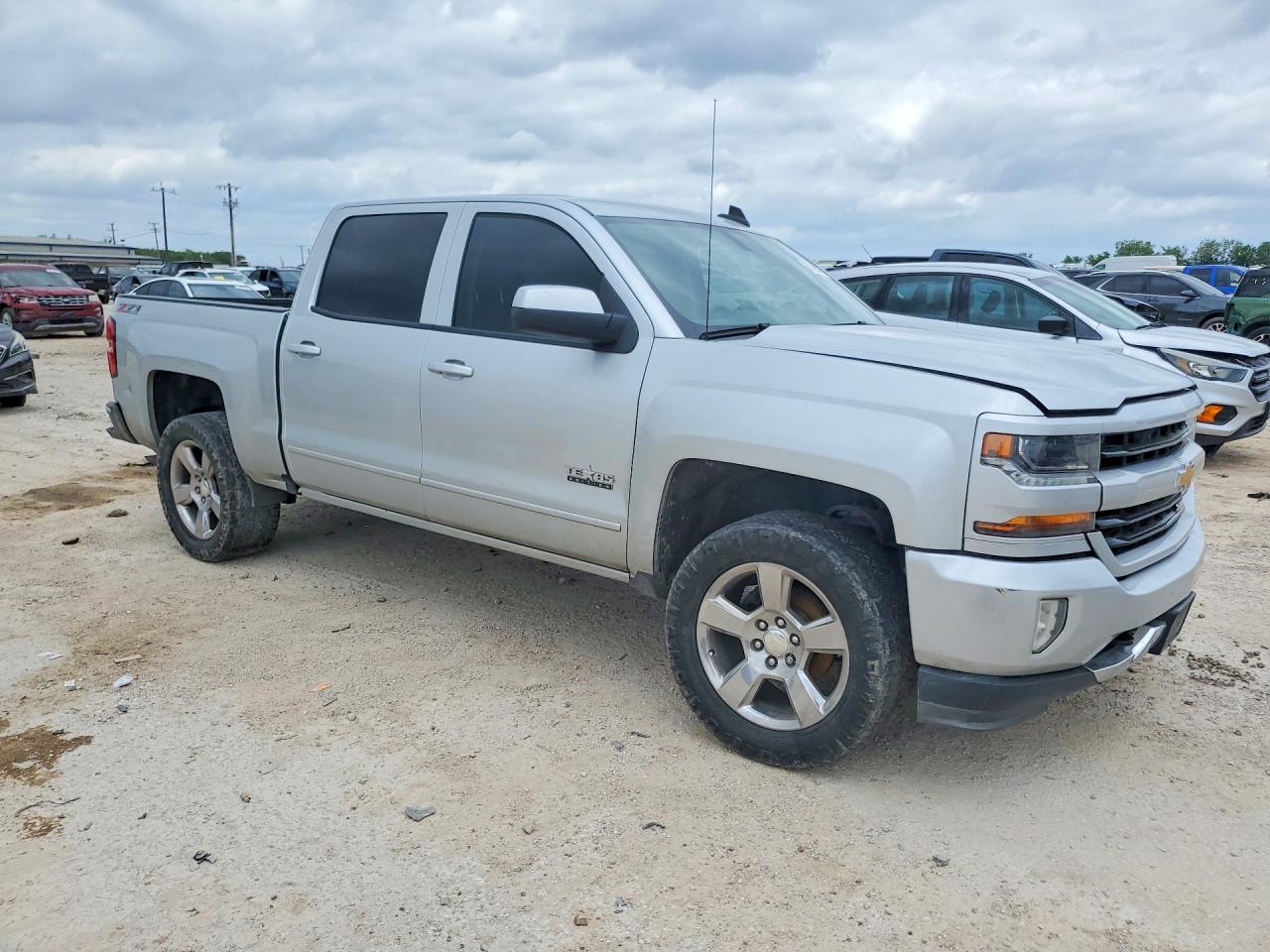2017 CHEVROLET SILVERADO